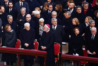 Matilde de Bélgica, Felipe de Bélgica, Giorgia Meloni (Primera Ministra de Italia desde el 22 de octubre de 2022),Sergio Mattarella (presidente de la República Italiana desde 2015), Frank-Walter Steinmeier (actual presidente de Alemania desde el 19 de marzo de 2017) y Elke Budenbender.