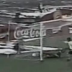 A 21 años: el insólito autogol que definió el primer clásico en una copa internacional