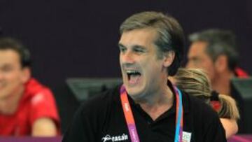 El seleccionador de España, Jorge Dueñas, tras el partido ante Croacia.