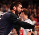 Nikola Karabatic, un mes de baja por un golpe en la rodilla