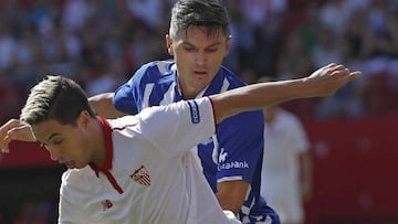 Daniel Torres sale lesionado ante el Sevilla