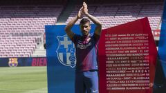 La presentación de Paulinho con el Barcelona en imágenes