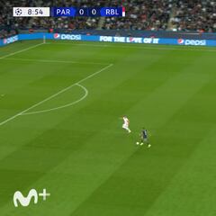 ¡Pero qué locura de futbolista! Mbappé a 50 metros de portería y mete un golazo escandaloso