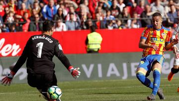 La frialdad de Rodrigo en sus dos goles ante el Sevilla