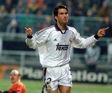 El Madrid fichó al italiano en 1997 y rápidamente se convirtió en titular indiscutible. Consiguió una Champions League, una liga, una copa y una intercontinental en sus 96 partidos de blanco. Además, el club consiguió venderlo de vuelta a Italia por más del doble de lo que les había costado.