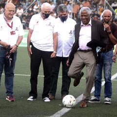 Nostálgico regreso de Francisco Maturana al BabyFútbol