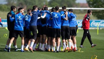 Los jugadores del Alavés en un entrenamiento.