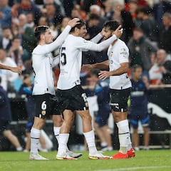 Comert y Cenk jugaron juntos 10 partidos en el Valencia 22-23