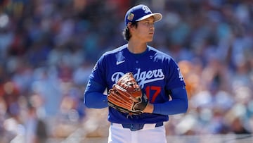 GLENDALE, ARIZONA - MARCH 18: Shohei Ohtani #17 of the Los Angeles Dodgers gets set to throw a pitch in the third inning during a Spring Training game against the San Francisco Giants at Camelback Ranch on March 18, 2026 in Glendale, Arizona. Brandon Sloter/Getty Images/AFP (Photo by Brandon Sloter / GETTY IMAGES NORTH AMERICA / Getty Images via AFP)