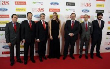 Premios AS 2014. El Banco Santander con Mireia Belmonte. Gil Escotado, Fernández de Pedro, Enrique García Candelas, Aurelio Medel, Pérez Tabernero y Bernabé Mohedano.