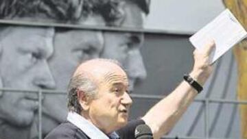 <b>RESPUESTA. </b>Blatter ha respondido a Suecia designando a un árbitro brasileño para el partido ante Alemania, el anfitrión.