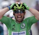 Cavendish acosa a Merckx