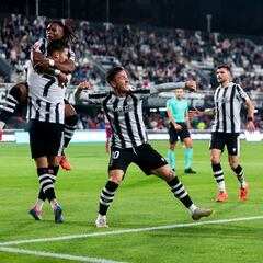 Escriche hace creer a los albinegros en la remontada