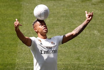 Mariano presentation at Real Madrid: photogallery