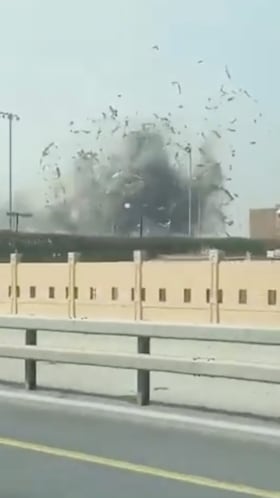 Video: Cae misil cerca del circuito de la Formula 1 en Baréin