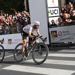 Mohoric, campeón del mundo con un gran Valverde, cuarto