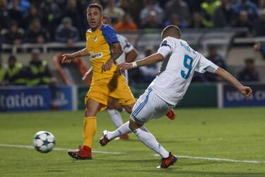 Benzema "proud" to beat Real Madrid legend Gento's mark
