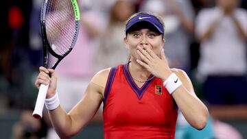 Paula Badosa, sorprendida, tras conseguir su pase a la final en Indian Wells.