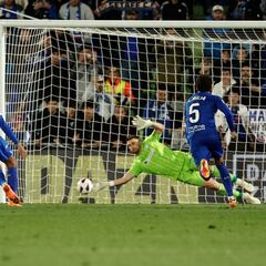 Unai Simón: “Los porteros somos los villanos de la película”