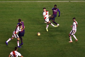 2-2. Ousmane Dembélé marcó el gol del empate.