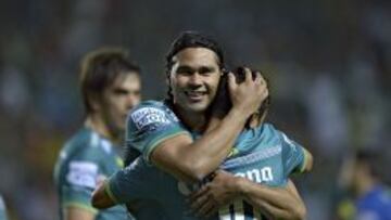 El Gullit se va del León y llegará a Chivas.