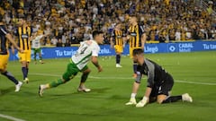 Defensa deja a Central sin punta y conserva su invicto