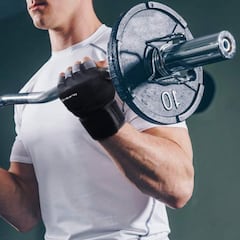 Estos guantes para el gimnasio, con 7.500 valoraciones, disponen de protección para la muñeca