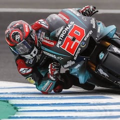 Pole de Quartararo que quita el récord de precocidad a Márquez