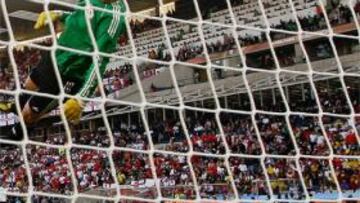 La FIFA manda para casa a Larrionda y Rosetti, los árbitros de la polémica