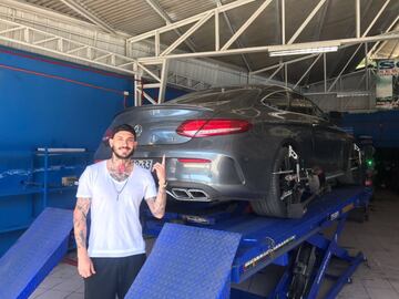 Tiempo atrás Mauricio Pinilla compartió también un Mercedes-Benz AMG C63 S, otro de los autos que eligió en su momento.