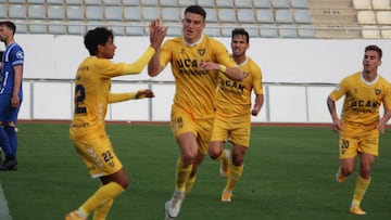 Imagen del partido entre el Lorca y el UCAM Murcia