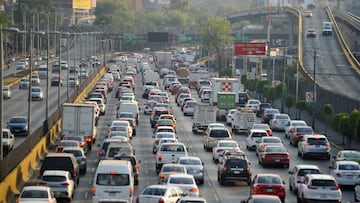 Los autos con engomado azul no podrán circular este viernes 16 de mayo en CdMx y EdoMex por el programa Hoy No Circula.