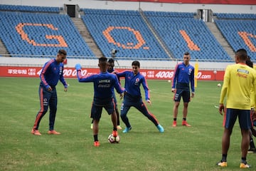 Después de la rueda de prensa en la que estuvieron José Pékerman, Carlos Bacca y Giovanni Moreno, el equipo nacional hizo su única práctica antes del partido ante China.