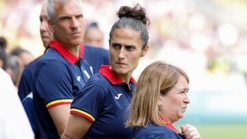 NANTES (FRANCIA), 25/07/2024.- La seleccionadora española, Montse Tomé (c), durante el partido de la fase de grupos de los Juegos Olímpicos que España y Japón disputan este jueves en el Estadio de la Beaujoire de Nantes (Francia). EFE/ Miguel Toña
