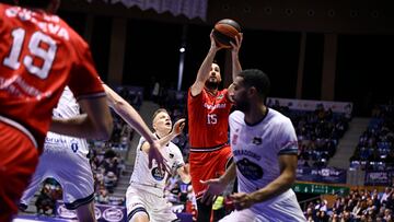 El Granada destroza al Obradoiro