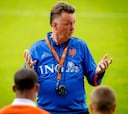 Van Gaal: "Luis Enrique es una buena elección, es inteligente"