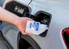 Adiós a las averías AdBlue en tu coche diésel: así es el tratamiento anticristalizante mejor valorado en Amazon