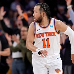 How does Jalen Brunson’s NBA playoffs points record streak hold on the all-time list?