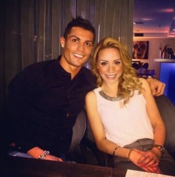 Alejandra Manríquez junto a Cristiano Ronaldo