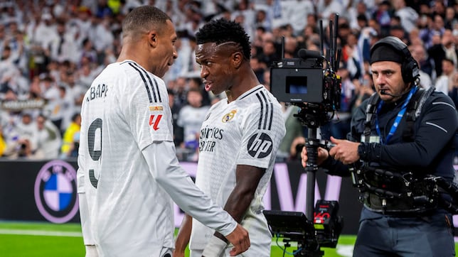 Deeney: “Mbappé no juega en banda porque está Vini, esta situación es un error tremendo del Madrid”