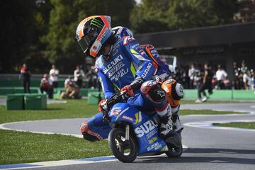 La divertida carrera de minimotos en Motegi