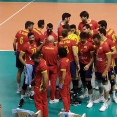 España se acerca al Europeo
su clara victoria ante Letonia