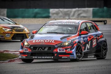 Michelisz.