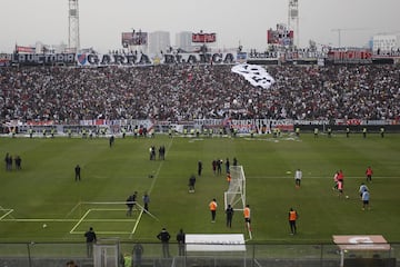 Así se vivió el tradicional Arengazo horas antes del Superclásico. Gran ambiente en el Monumental.