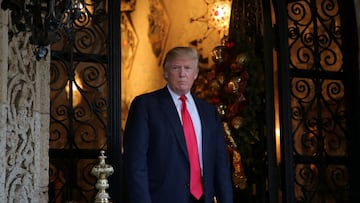 ¿Por qué está siendo investigado Donald Trump según la orden de registro del FBI?