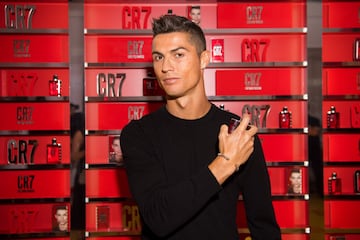 MADRID, SPAIN - SEPTEMBER 07:  Crisitiano Ronaldo celebrates the launch of his new frangrance CR7 on September 7, 2017 in Madrid, Spain.  (Photo by David Ramos/Getty Images for CR7)