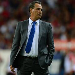 Toluca designa a 'Güero' Real como técnico interino