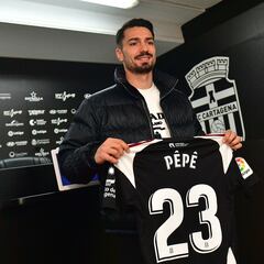 Pêpê cumple su objetivo vistiendo de albinegro