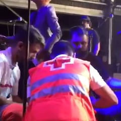 Antonio Orozco se rompe el tobillo durante un concierto