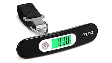 Calcula el peso del equipaje con esta bscula porttil con casi 20.000 valoraciones en Amazon